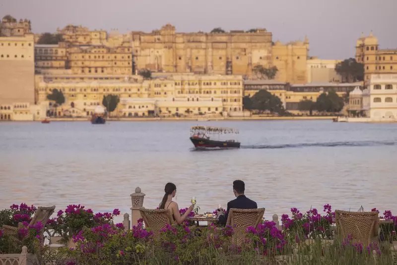 Image from: In India, this stunning hotel nestled on the banks of a lake is one of the most beautiful hotels in Udaipur (it’s perfect to feel like royalty!)