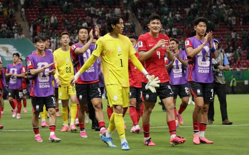 Image from: Mexico and South Korean fans win hearts worldwide after viral videos from 2026 World Cup’s first day