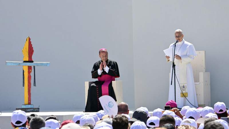Image from: ‘All of us are migrants’, says pope on final day of Spain visit