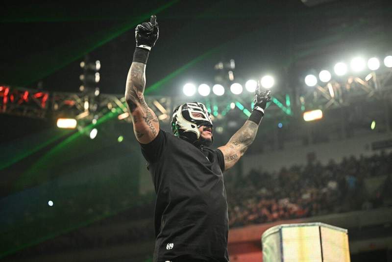 Image from: Mexico vs USA: WWE star Rey Mysterio quizzed on which football team is better