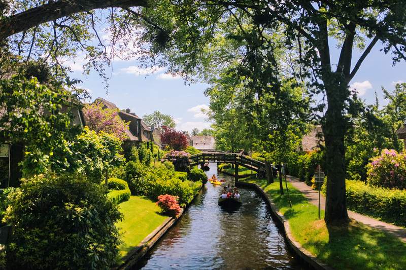 Image from: In Europe, these 6 stunning villages look like they came straight out of a fairy tale (they’re a must on your next trip!)