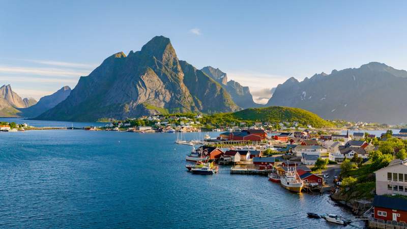 Image from: In Europe, these 6 stunning villages look like they came straight out of a fairy tale (they’re a must on your next trip!)