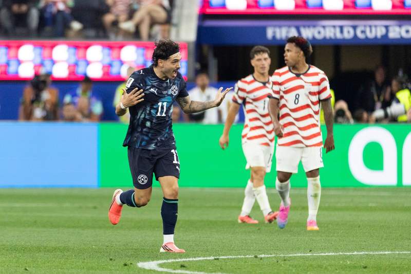 Image from: Co-hosts US crush Paraguay in dominant World Cup opener