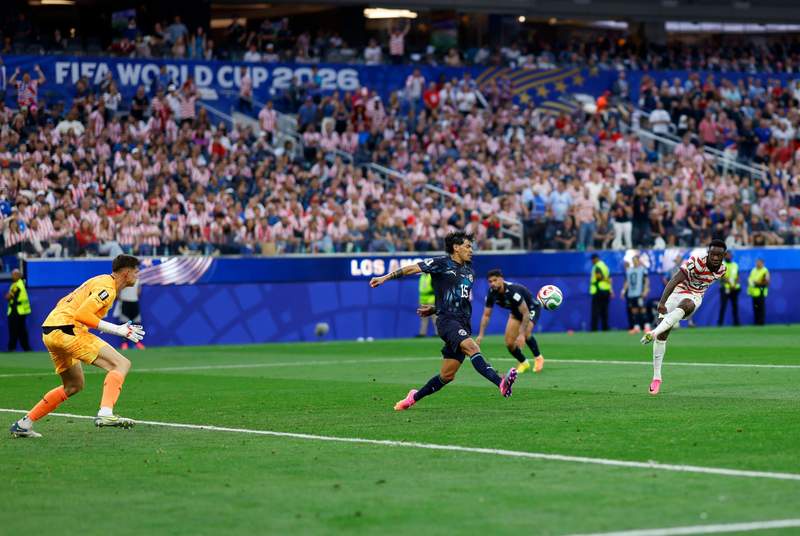 Image from: Co-hosts US crush Paraguay in dominant World Cup opener