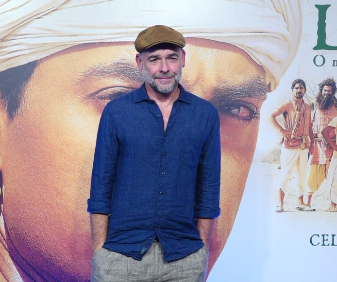 Image from: 'Lagaan' screening: Paul Blackthorne joins Aamir Khan and cast at 25-year celebrations