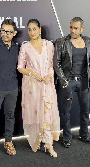 Image from: Salman Khan makes cool entry at Aamir Khan's event, surprises everyone with his bold haircut