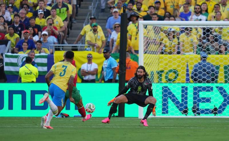 Image from: FIFA issue statement as ‘technical outage’ before World Cup penalty decision leads to ‘dictatorship’ claims