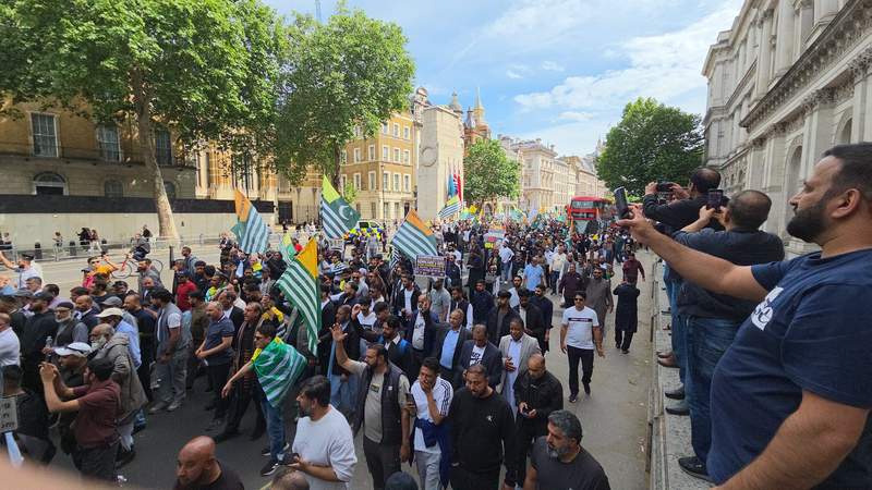 Image from: Thousands of British Kashmiris protest outside UK Parliament over crackdown in PoJK by Pakistani forces