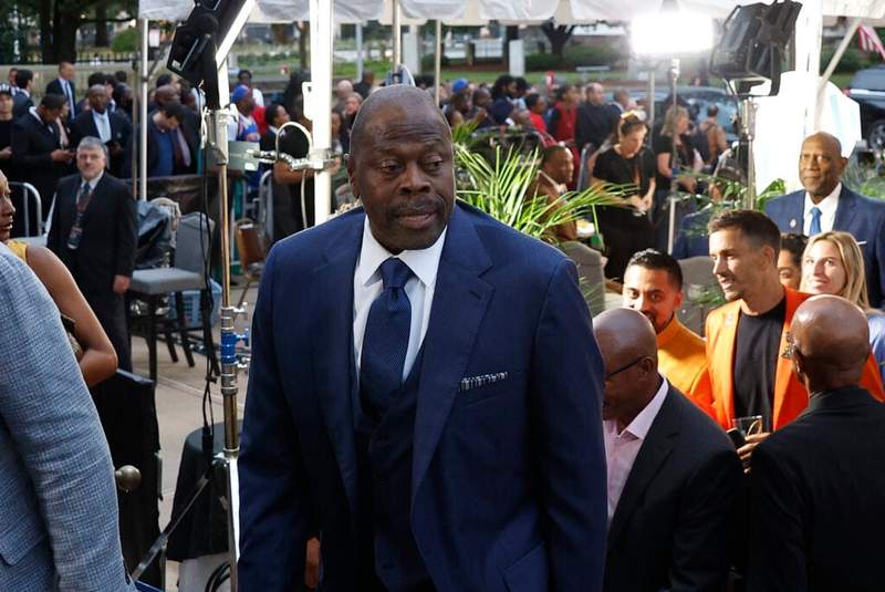 Image from: Patrick Ewing shares emotional reaction to Knicks title as he recalls Tim Duncan