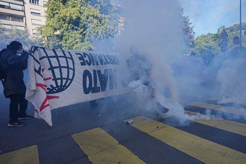 Image from: Swiss police surround violent rioters amid anti-G7 protest in Geneva