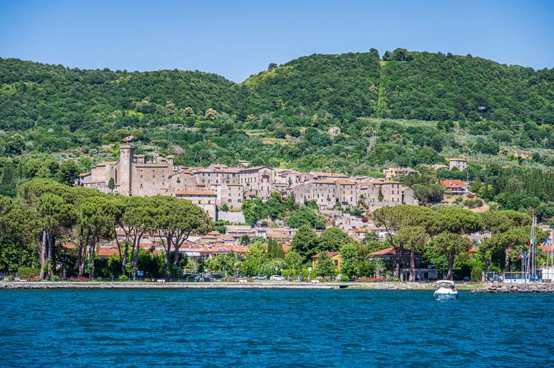Image from: ‘Forget Lake Como’: in Italy, this little-known lake is a true natural gem and historical paradise (it’s more than 300,000 years old!)