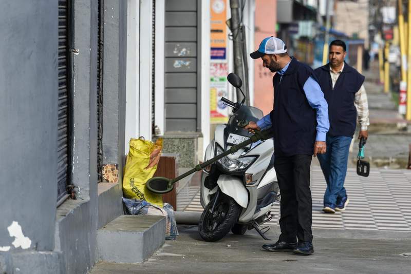 Image from: J-K: Anantnag police strengthen security grid with anti-sabotage sweeps ahead of Amarnath Yatra