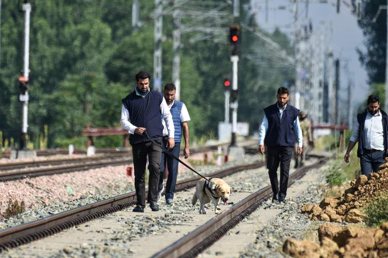Image from: J-K: Anantnag police strengthen security grid with anti-sabotage sweeps ahead of Amarnath Yatra