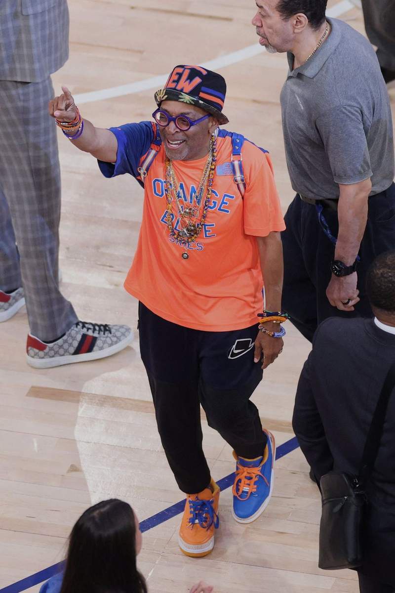 Image from: Harry's team hits back after video appeared to show Spike Lee snub