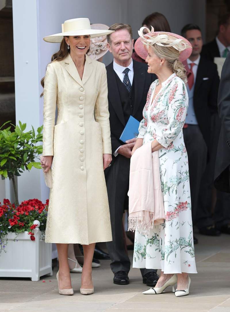Image from: Pictured: All the best moments from Order of the Garter ceremony
