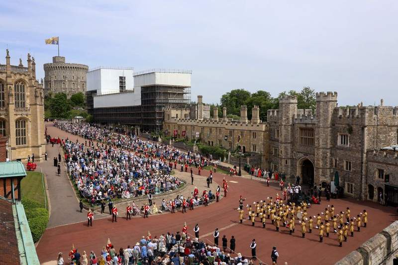Image from: Pictured: All the best moments from Order of the Garter ceremony