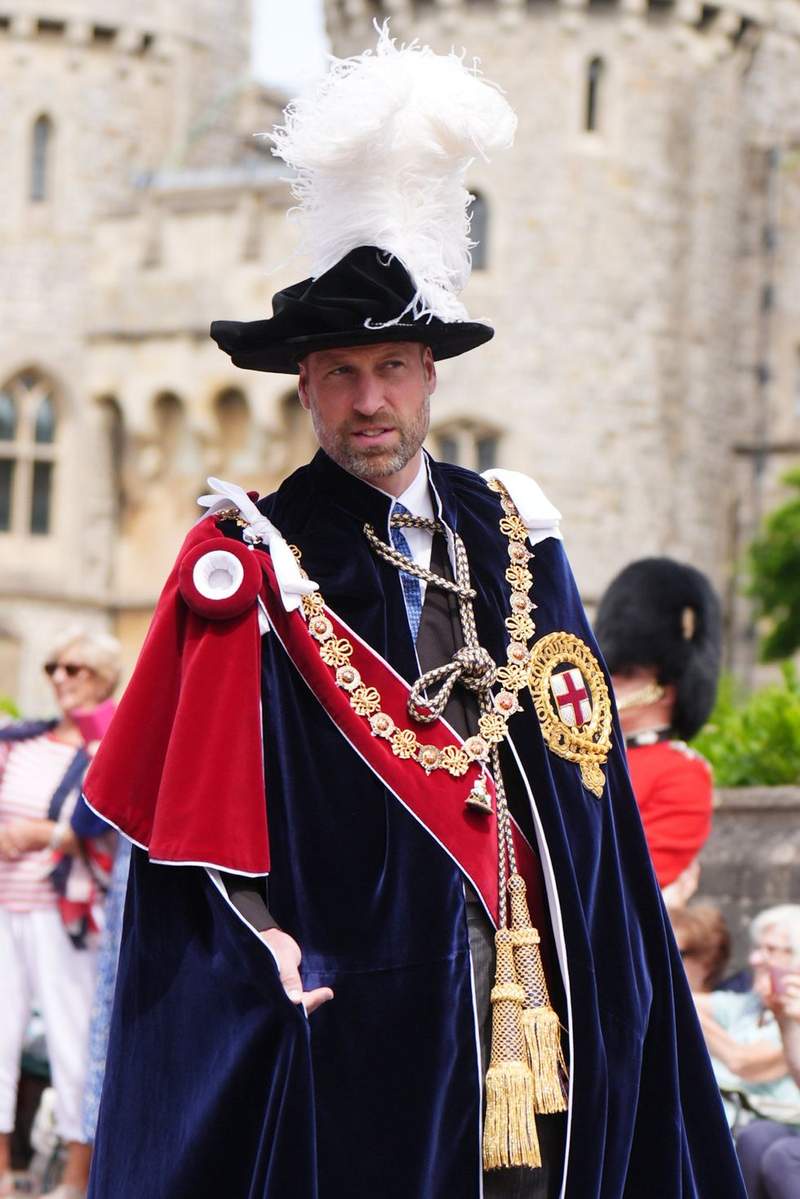 Image from: Pictured: All the best moments from Order of the Garter ceremony