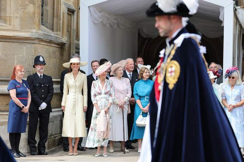 Image from: Pictured: All the best moments from Order of the Garter ceremony
