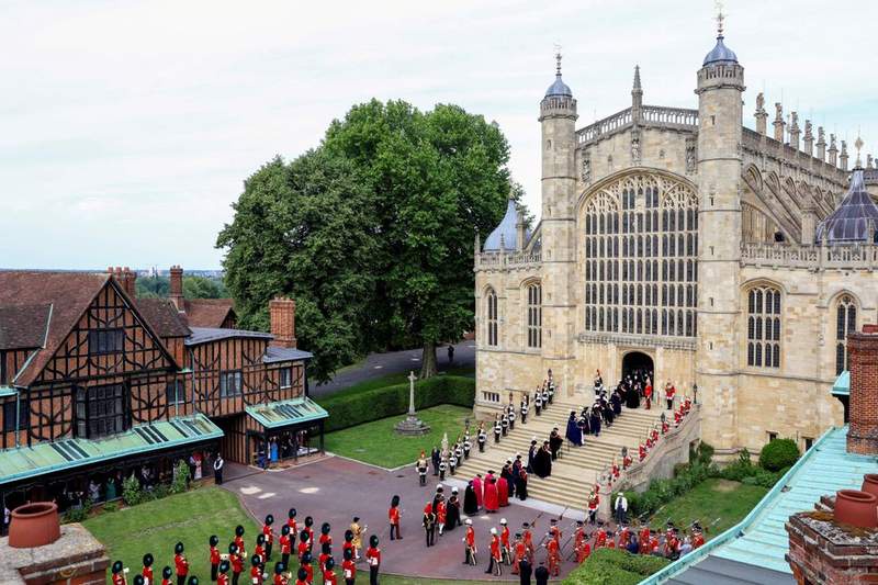 Image from: Pictured: All the best moments from Order of the Garter ceremony