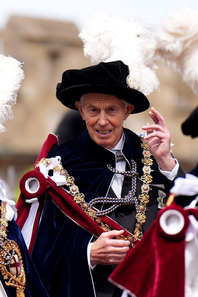 Image from: Pictured: All the best moments from Order of the Garter ceremony