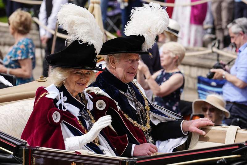 Image from: Pictured: All the best moments from Order of the Garter ceremony
