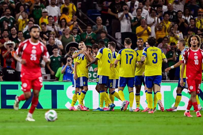 Image from: World Cup manager sacked after just one game following 'fight' involving son