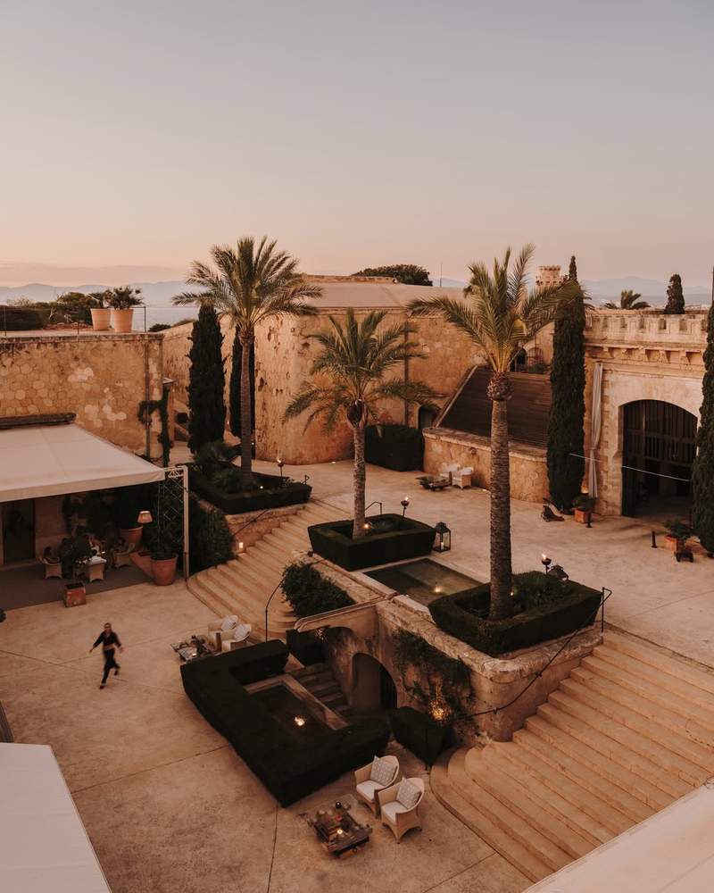 Image from: These are the 5 most beautiful cliffside hotels in the world for an unforgettable getaway (and 3 of them are in Europe!)