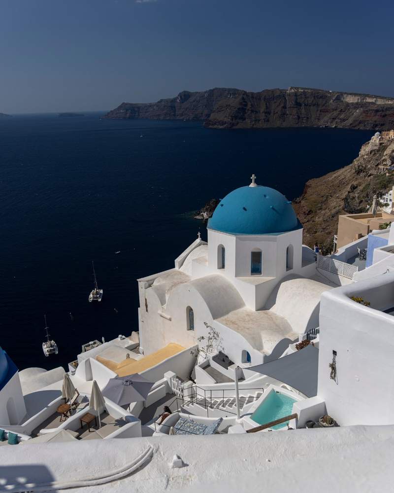 Image from: These are the 5 most beautiful cliffside hotels in the world for an unforgettable getaway (and 3 of them are in Europe!)