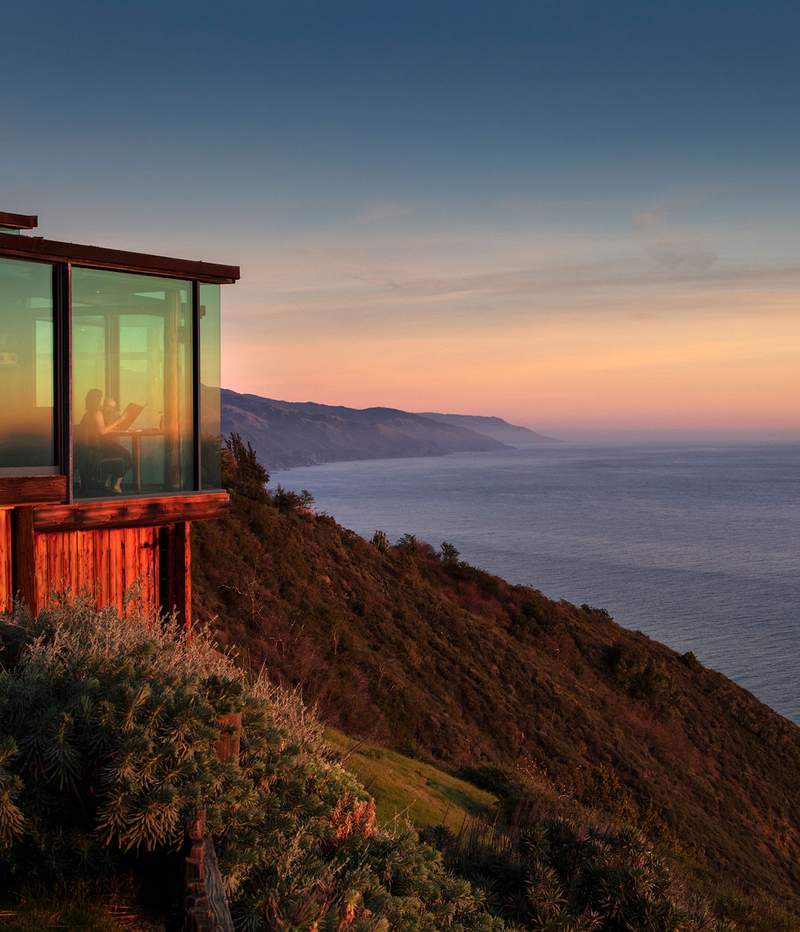 Image from: These are the 5 most beautiful cliffside hotels in the world for an unforgettable getaway (and 3 of them are in Europe!)