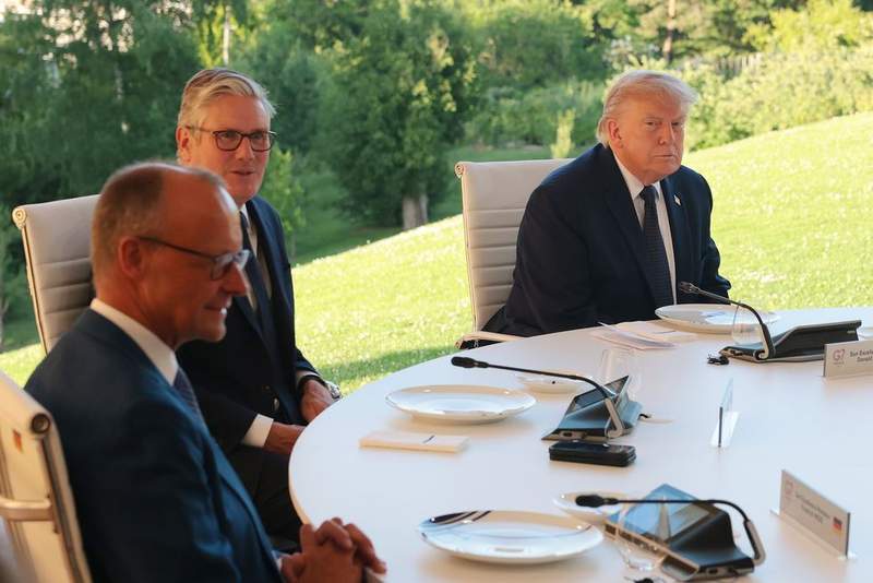 Image from: Ministers plead with Donald Trump not to attack Keir Starmer for 'police state' internet clampdown