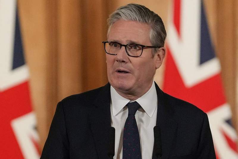 Image from: Ministers plead with Donald Trump not to attack Keir Starmer for 'police state' internet clampdown