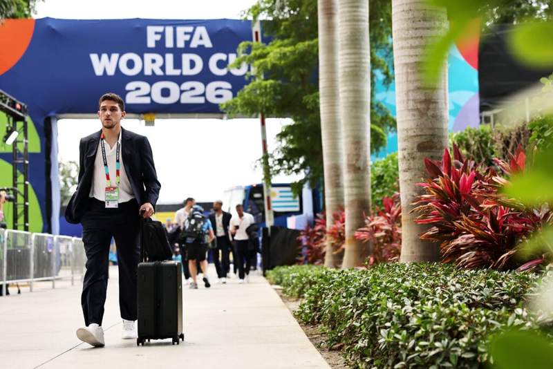 Image from: Uruguay players face unusual sniffer dog checks at World Cup before Saudi Arabia clash