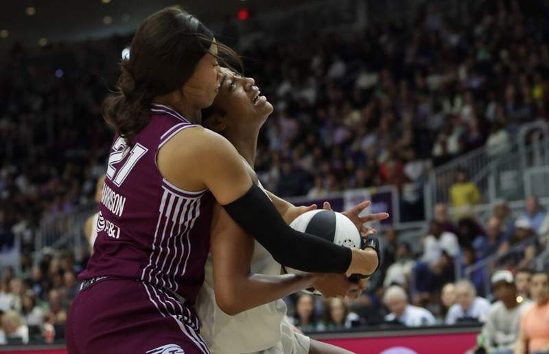 Image from: Angel Reese has no ill feelings for Isabelle Harrison despite receiving WWE-style slam, says WNBA analyst