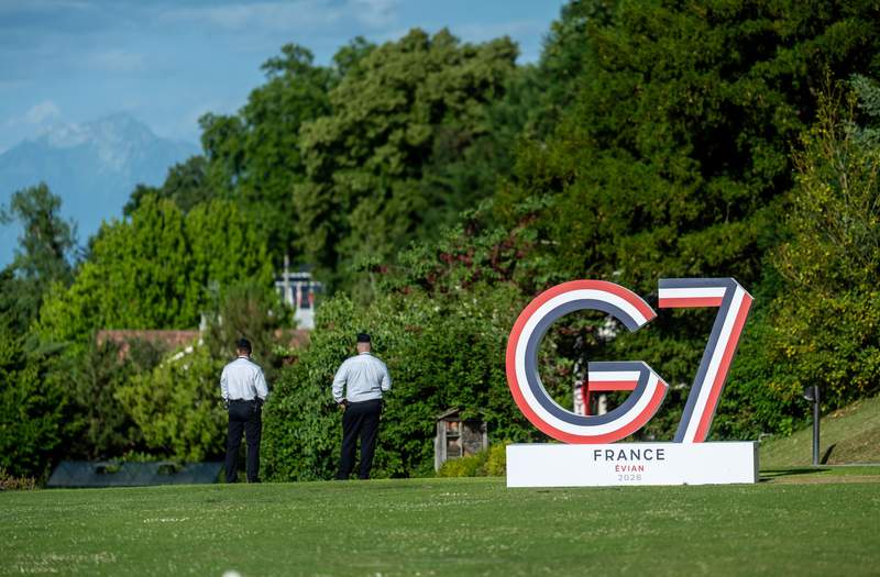 Image from: Meloni and Trump speak on sidelines of G7 summit after public spat