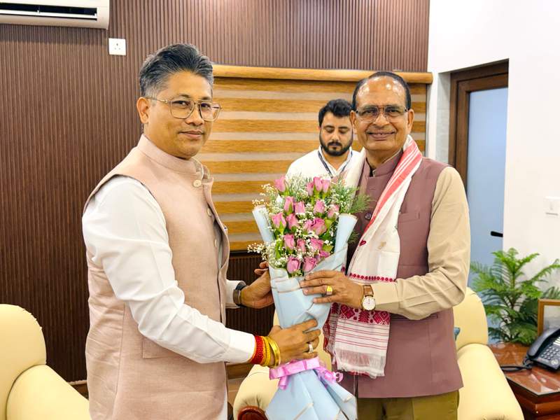 Image from: Assam Minister Pijush Hazarika meets Union Ministers CR Patil, Shivraj Singh Chouhan in New Delhi