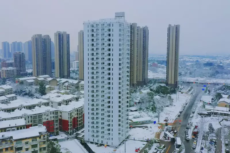 Image from: While Big-City Buildings Can Take Years to Finish, China Assembled a 26-Story Tower in Just Five Days