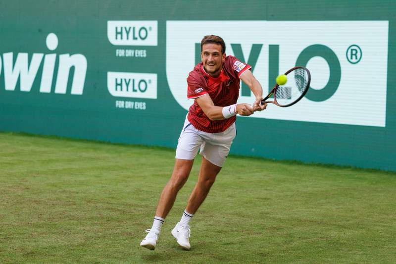 Image from: Zverev wins in three while Cobolli and Bublik crash out in Halle