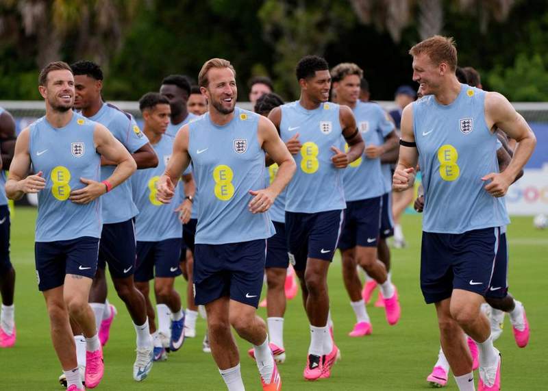 Image from: Chris Waddle shares what will be the 'hardest part' for England at World Cup