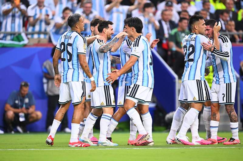 Image from: Messi becomes first player to make sixth World Cup appearance