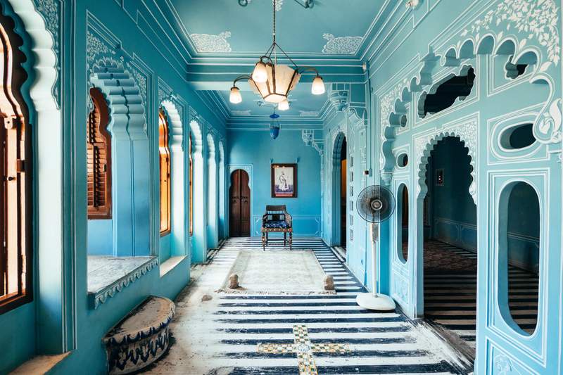 Image from: In India, this lakefront palace is one of the country’s most beautiful royal residences (it was built 450 years ago!)