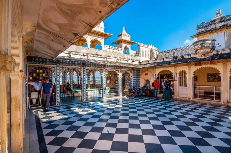Image from: In India, this lakefront palace is one of the country’s most beautiful royal residences (it was built 450 years ago!)