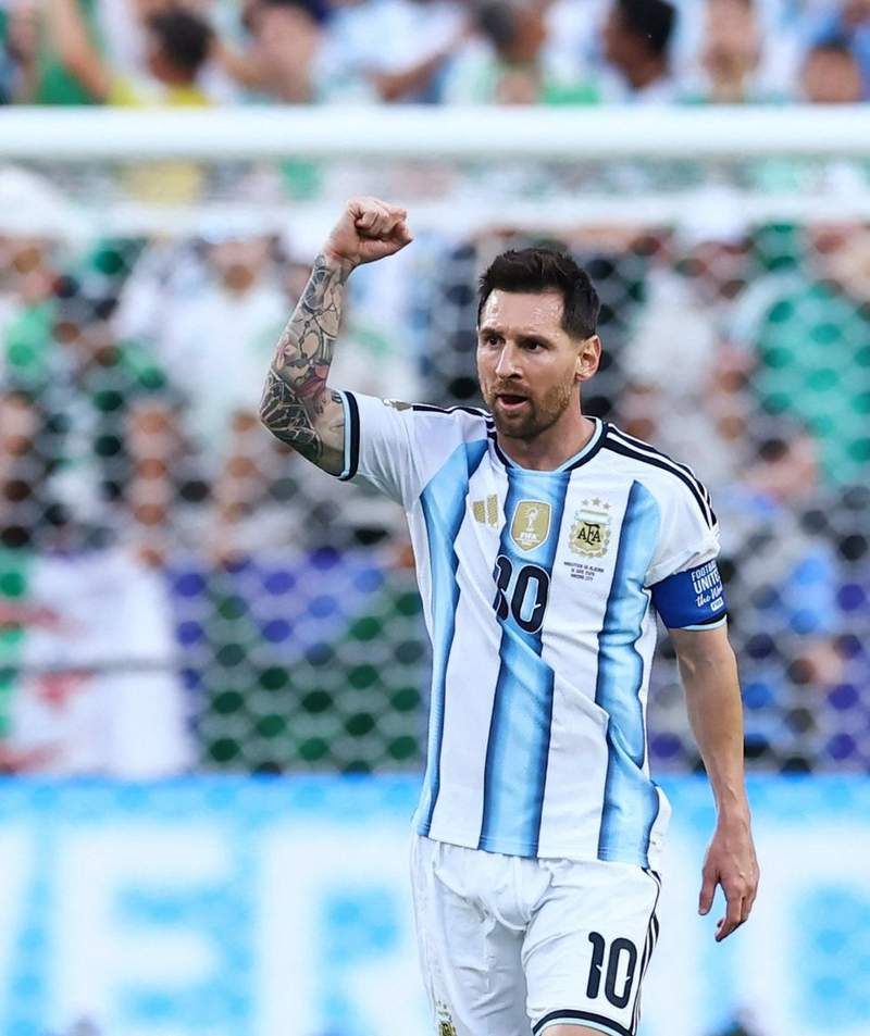 Image from: Lionel Messi's father 'suffering health problems' as tearful World Cup reaction explained