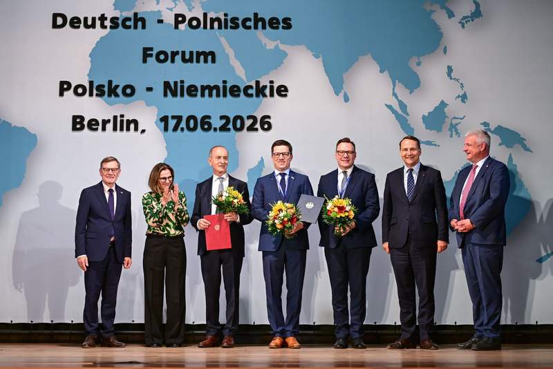 Image from: Germany, Poland sign defence cooperation pact to boost eastern flank