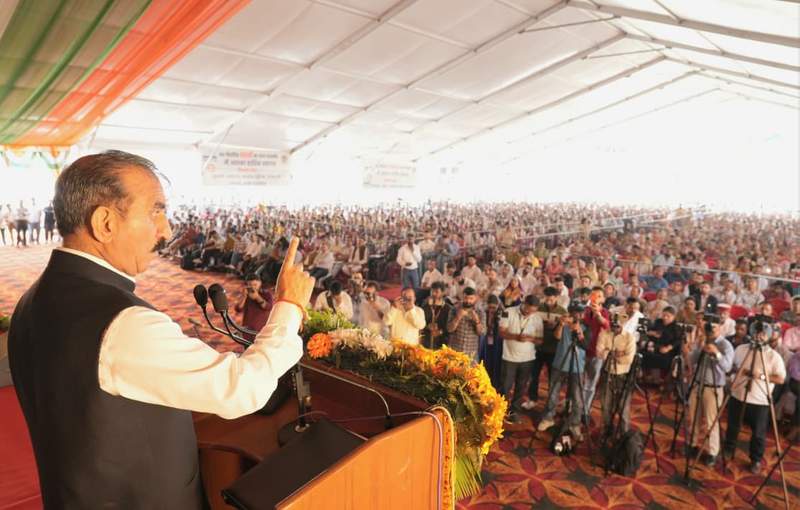 Image from: Himachal CM administers oath to newly elected Panchayat Pradhans, Up-Pradhans of Kangra district