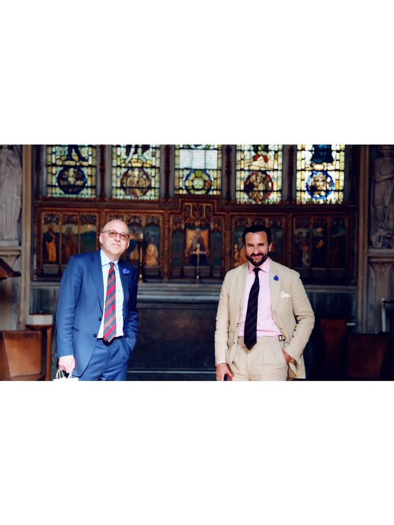 Image from: Saif Ali Khan pays tribute to his late father Mansoor Ali Khan Pataundi at Winchester College