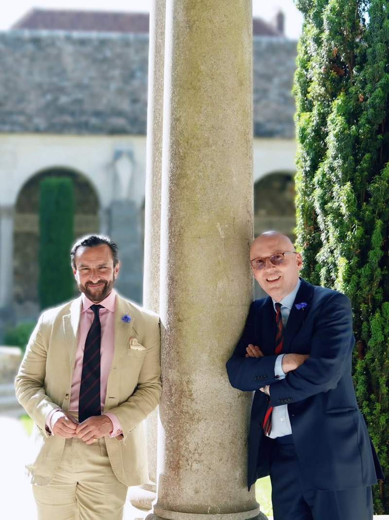 Image from: Saif Ali Khan pays tribute to his late father Mansoor Ali Khan Pataundi at Winchester College