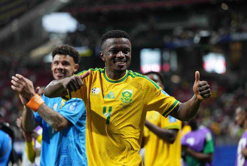 Image from: Mokoena tears and joy as South Africa hold Czechs 1-1 at World Cup