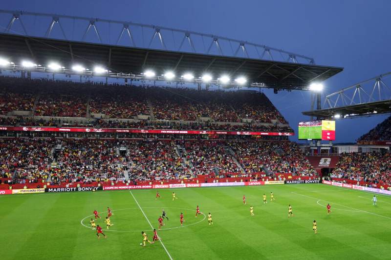 Image from: Furious World Cup fans slam ‘abhorrent’ price of sandwich and coke at Toronto Stadium