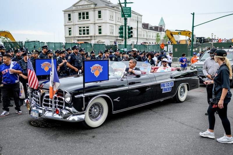 Image from: The $1m car that Walt Frazier arrived in at Knicks parade has literally out of the world history