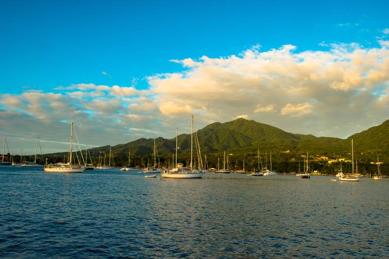 Image from: In the Caribbean, this is the most discreet and gorgeous beach to stay away from prying eyes